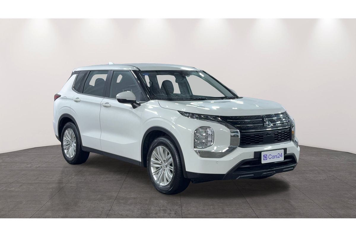 2024 Mitsubishi Outlander ES ZM