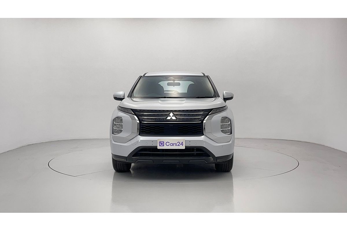 2024 Mitsubishi Outlander ES ZM