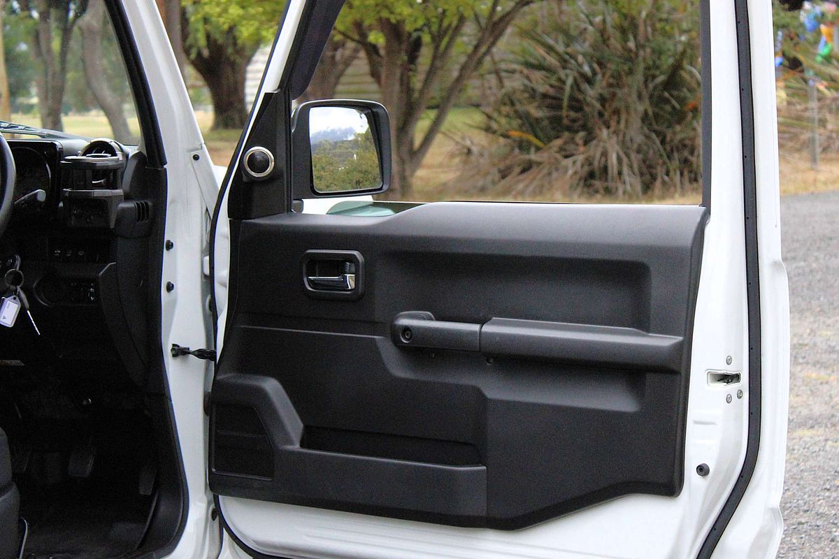 2022 Suzuki Jimny GLX GJ