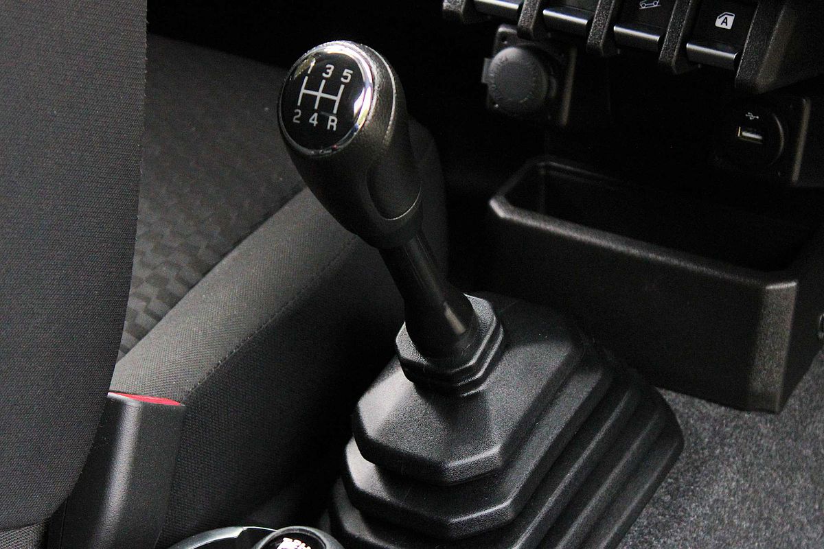 2022 Suzuki Jimny GLX GJ