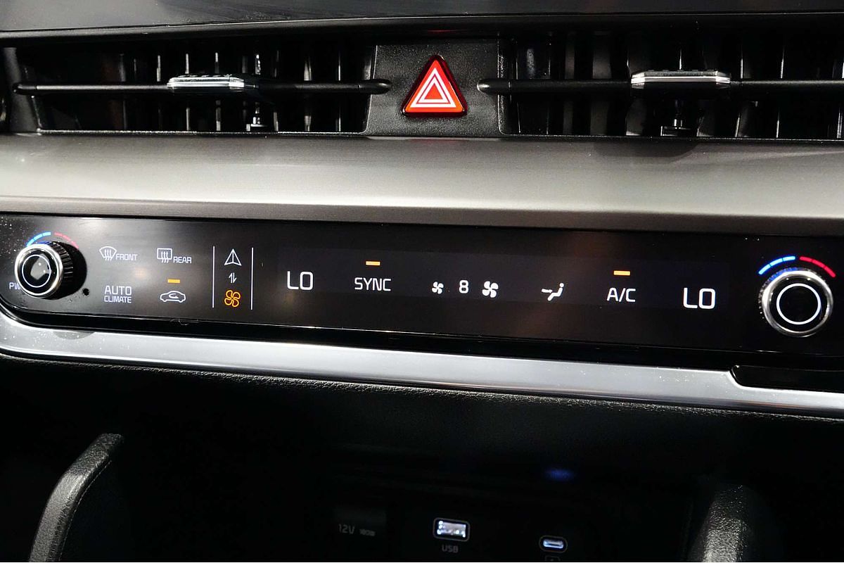 2023 Kia Sportage SX NQ5