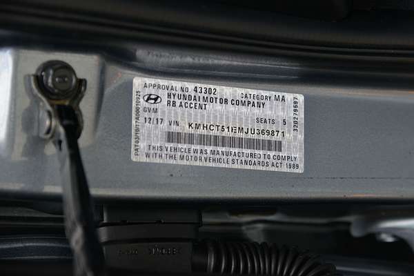 2017 Hyundai Accent Sport RB6 thumb-20