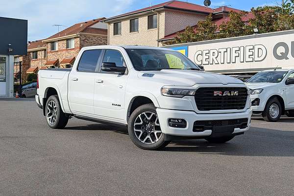 2025 RAM 1500 Laramie Sport Hurricane SO RamBox DT 4X4 SWB