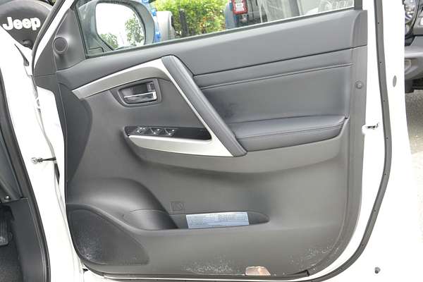 2024 Mitsubishi Pajero Sport GLS QG thumb-16