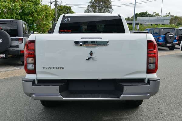 2025 Mitsubishi Triton GLS MV 4X4 thumb-6