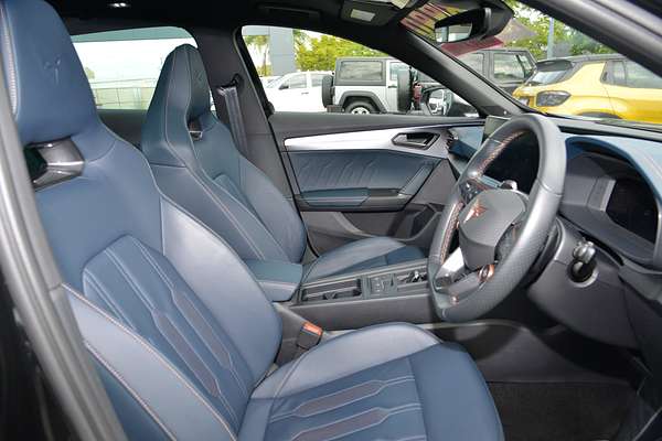 2024 CUPRA Formentor VZx KM thumb-9