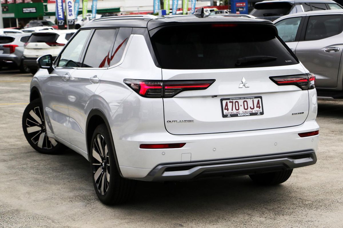 2025 Mitsubishi Outlander Exceed Tourer ZM