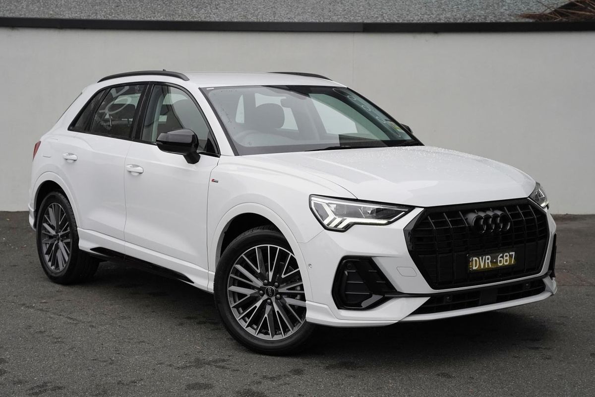 2025 Audi Q3 35 TFSI S line edition F3
