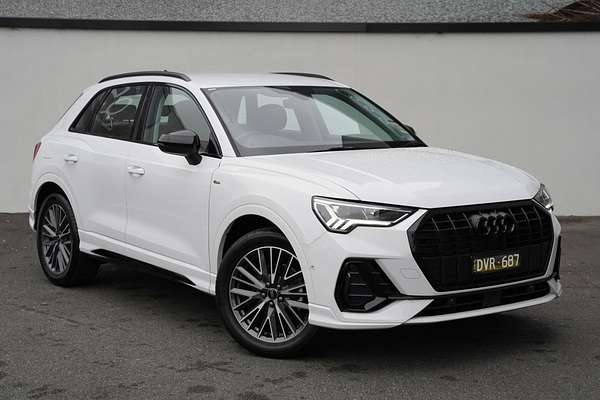 2025 Audi Q3 35 TFSI S line edition F3