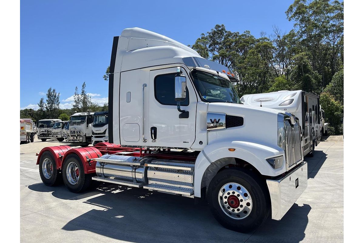 2024 Western Star 48X