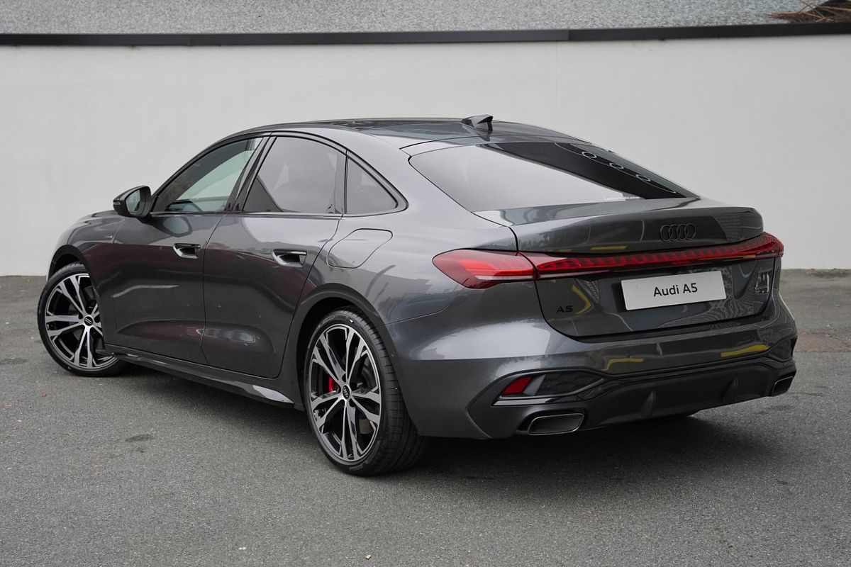 2025 Audi A5 e-hybrid S-Line B10