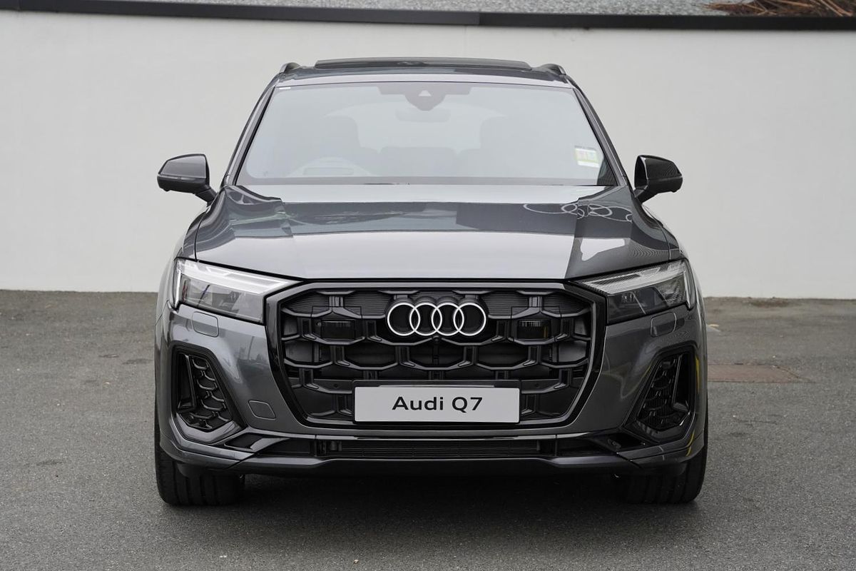 2025 Audi Q7 TDI 210kW S line 4M
