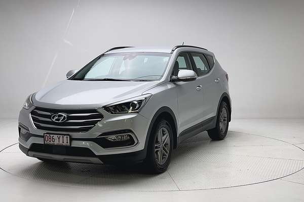 2017 Hyundai Santa Fe Active DM5 Series II thumb-5