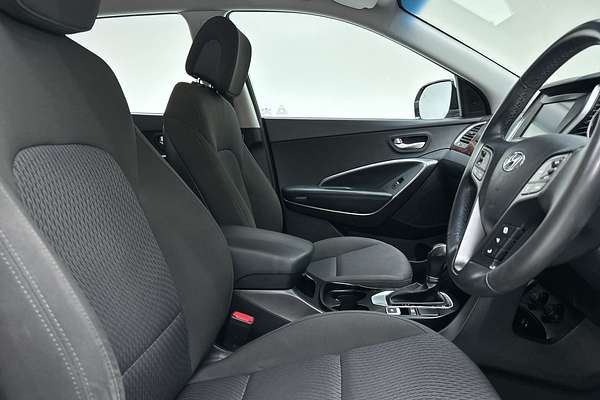 2017 Hyundai Santa Fe Active DM5 Series II thumb-12