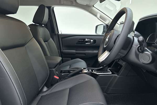 2025 Mitsubishi Triton GLS MV 4X4 thumb-12