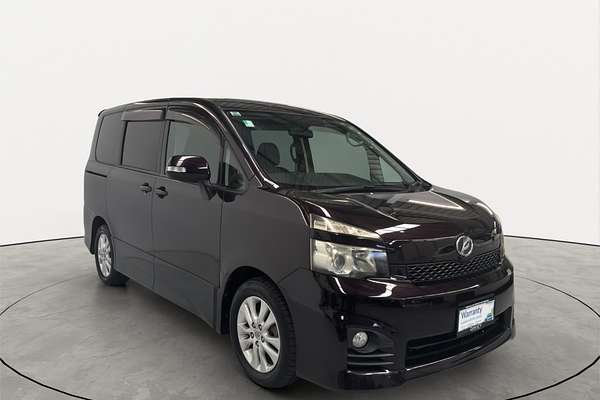2010 Toyota Voxy ZS Welcab