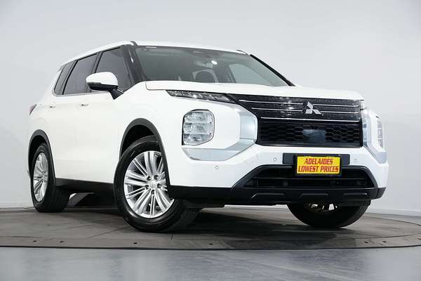 2022 Mitsubishi Outlander ES ZM