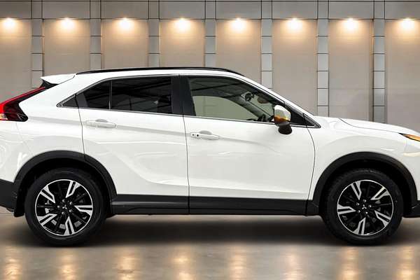 2023 Mitsubishi Eclipse Cross LS YB