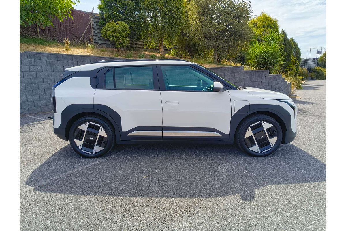 2025 Kia EV3 Earth Long Range SV