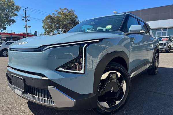 2025 Kia EV5 Air Long Range OVc thumb-1
