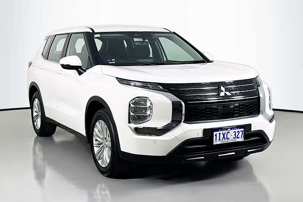 2024 Mitsubishi Outlander ES ZM