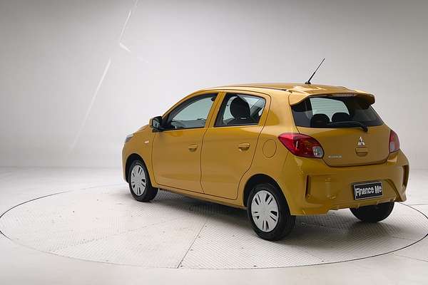 2020 Mitsubishi Mirage ES LB thumb-5