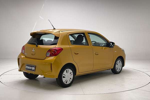 2020 Mitsubishi Mirage ES LB thumb-7