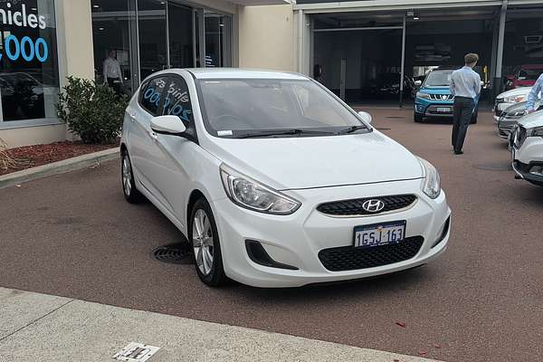 2019 Hyundai Accent Sport RB6