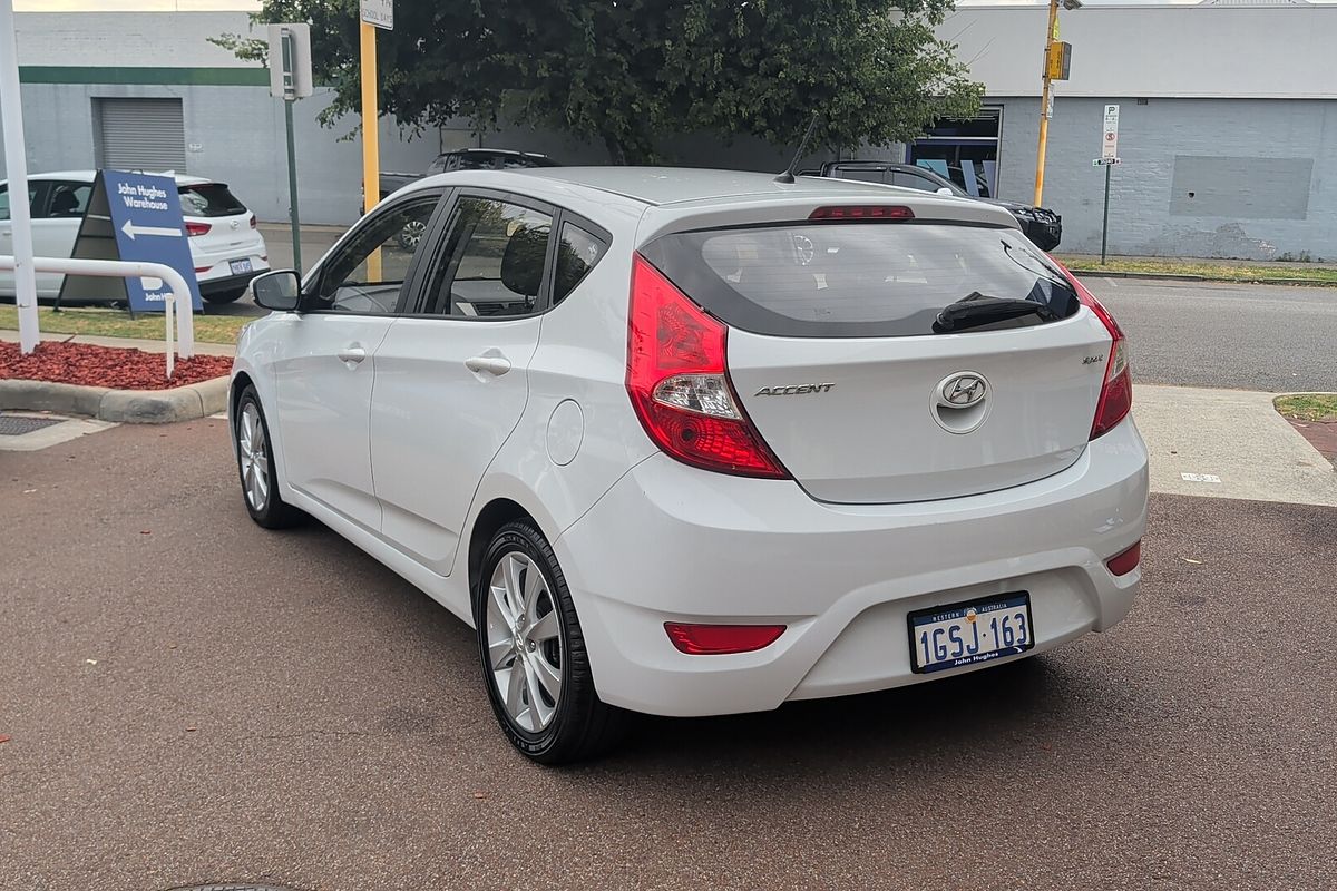 2019 Hyundai Accent Sport RB6