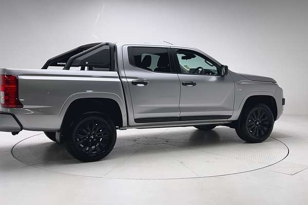 2025 Mitsubishi Triton GLX-R MV 4X4 thumb-2