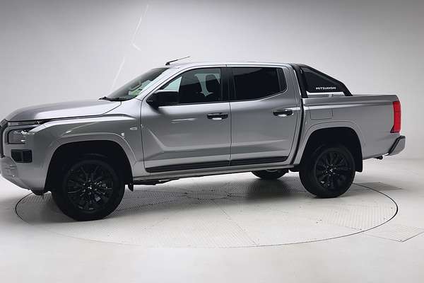 2025 Mitsubishi Triton GLX-R MV 4X4 thumb-6