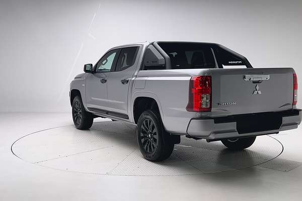 2025 Mitsubishi Triton GLX-R MV 4X4 thumb-8