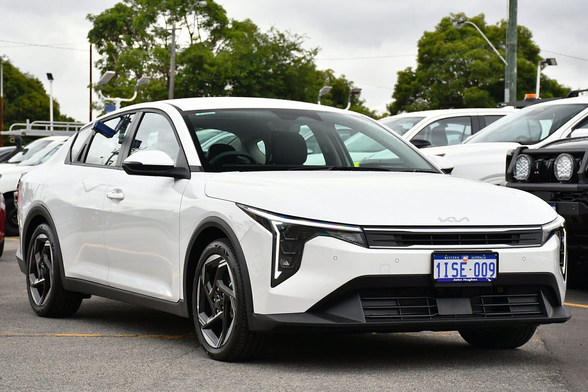 2025 Kia K4 Sport+ CL4m