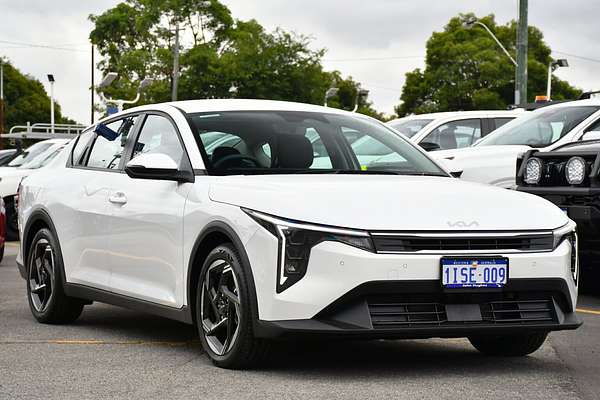 2025 Kia K4 Sport+ CL4m