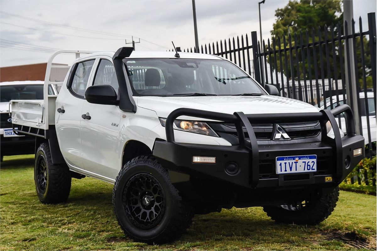 2022 Mitsubishi Triton GLX MR 4X4