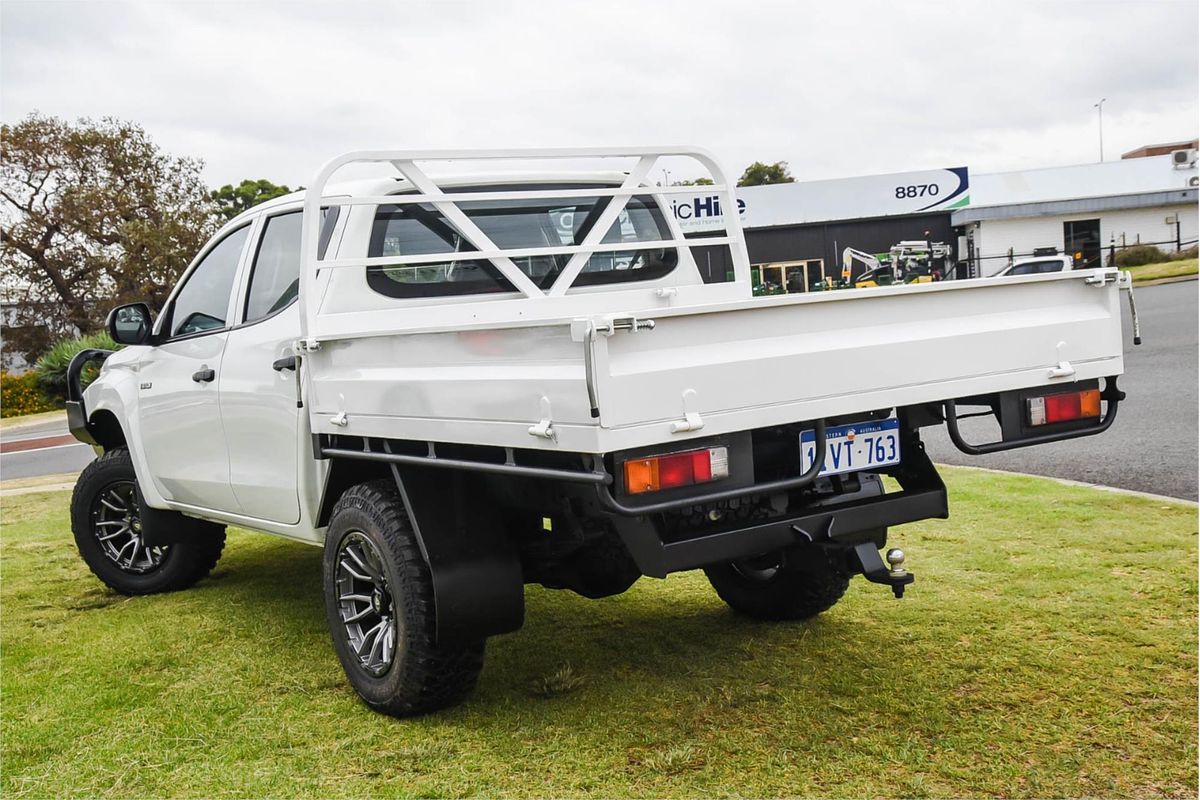 2022 Mitsubishi Triton GLX MR 4X4