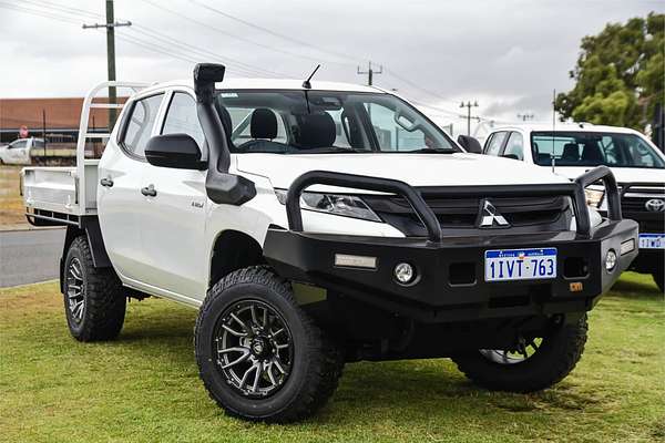 2022 Mitsubishi Triton GLX MR 4X4