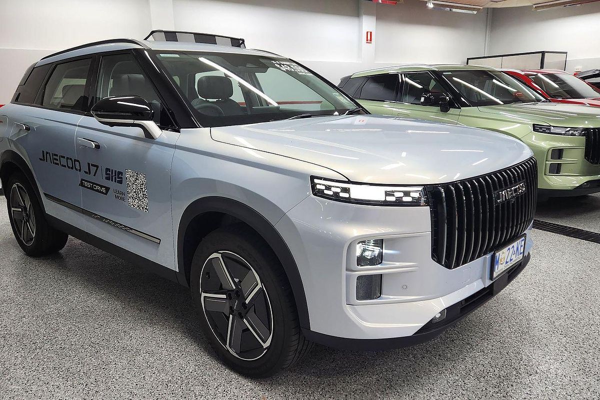 2025 Jaecoo J7 SHS Summit