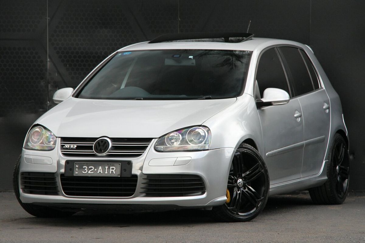 2009 Volkswagen Golf R32 V