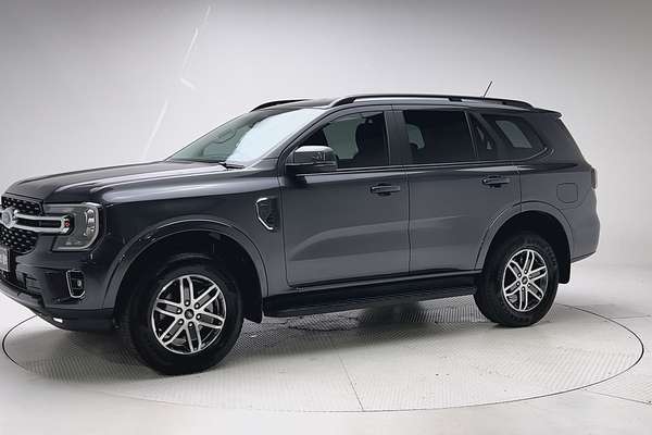 2024 Ford Everest Trend 2.0L thumb-3