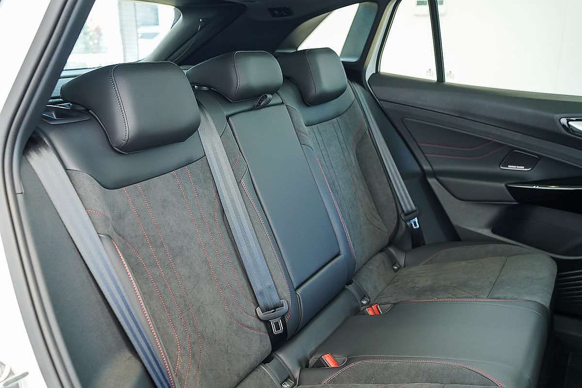 2025 Volkswagen ID.4 GTX E2