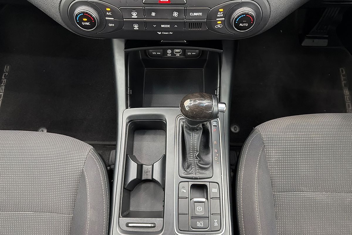 2015 Kia Sorento Si UM