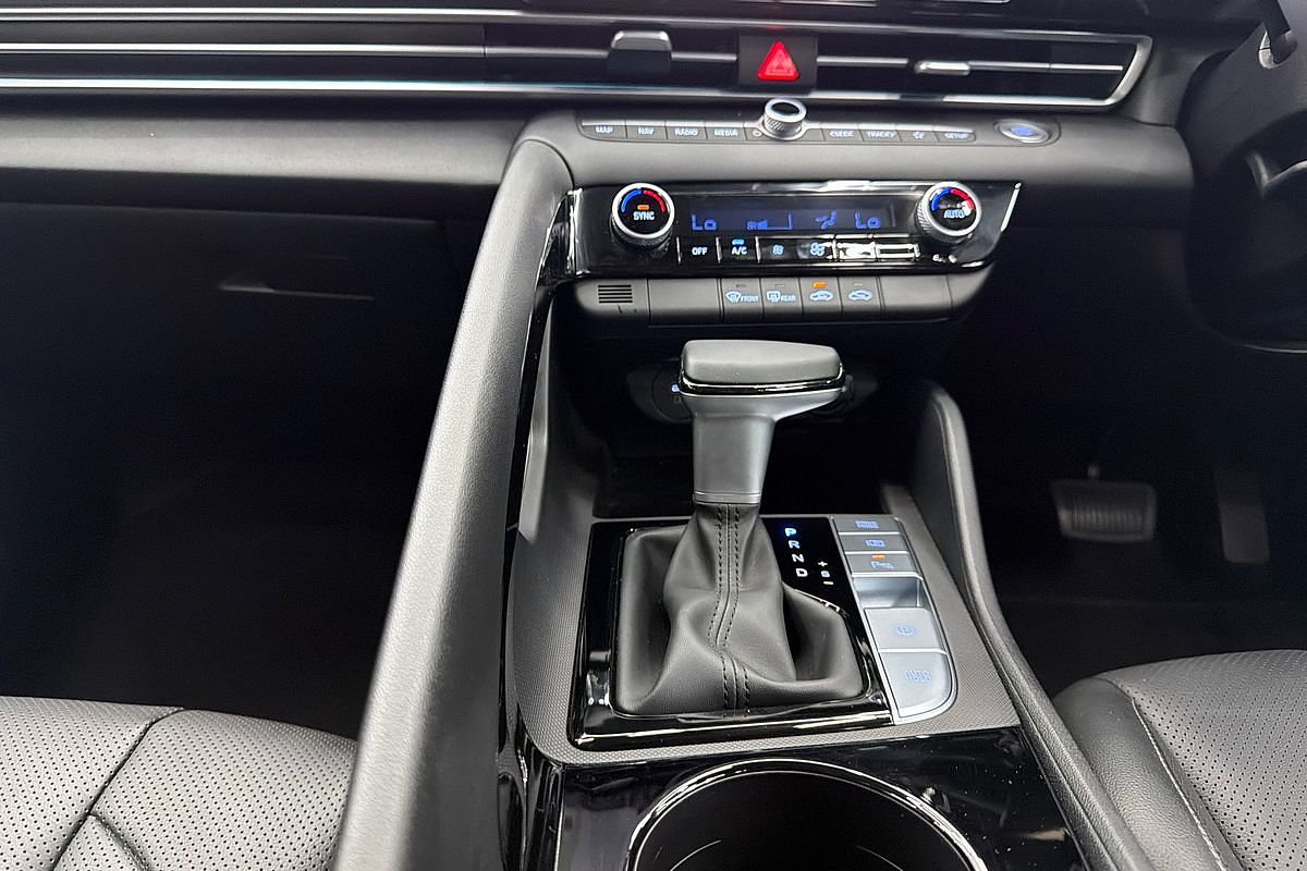 2024 Hyundai i30 Elite Hybrid CN7.V2