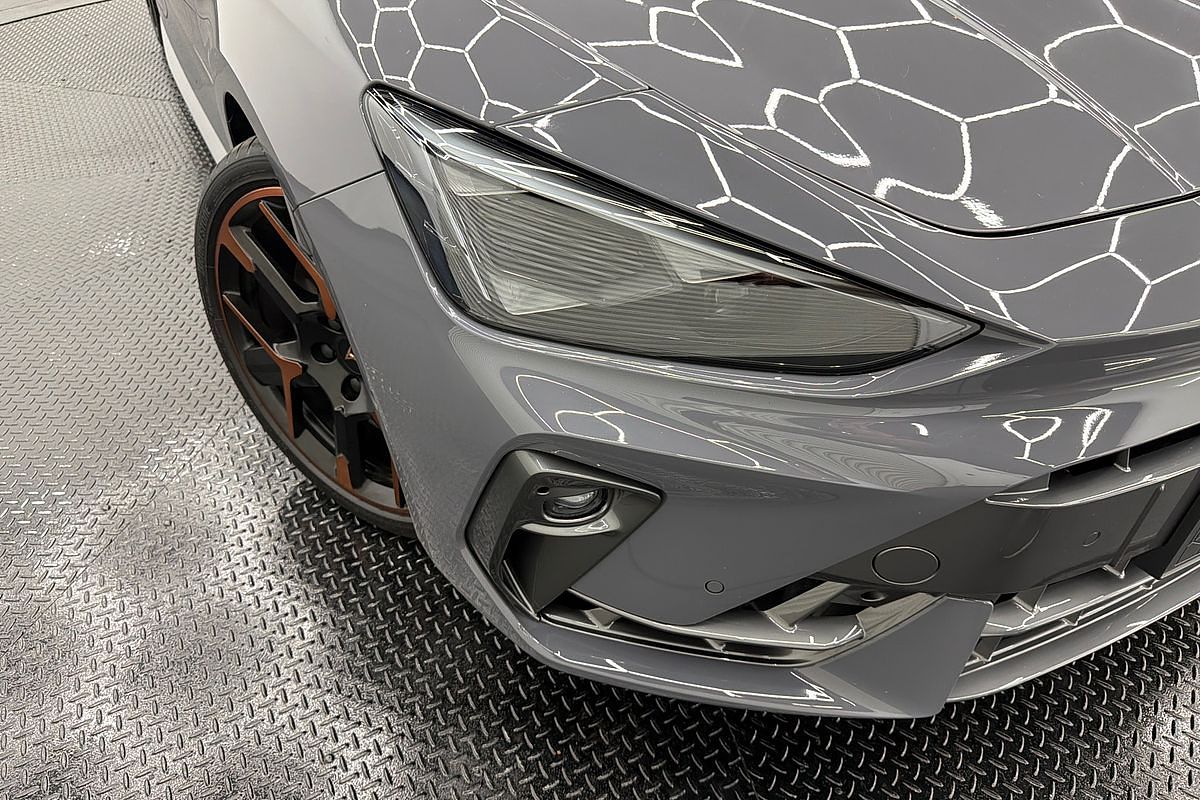 2025 CUPRA Leon VZx KL