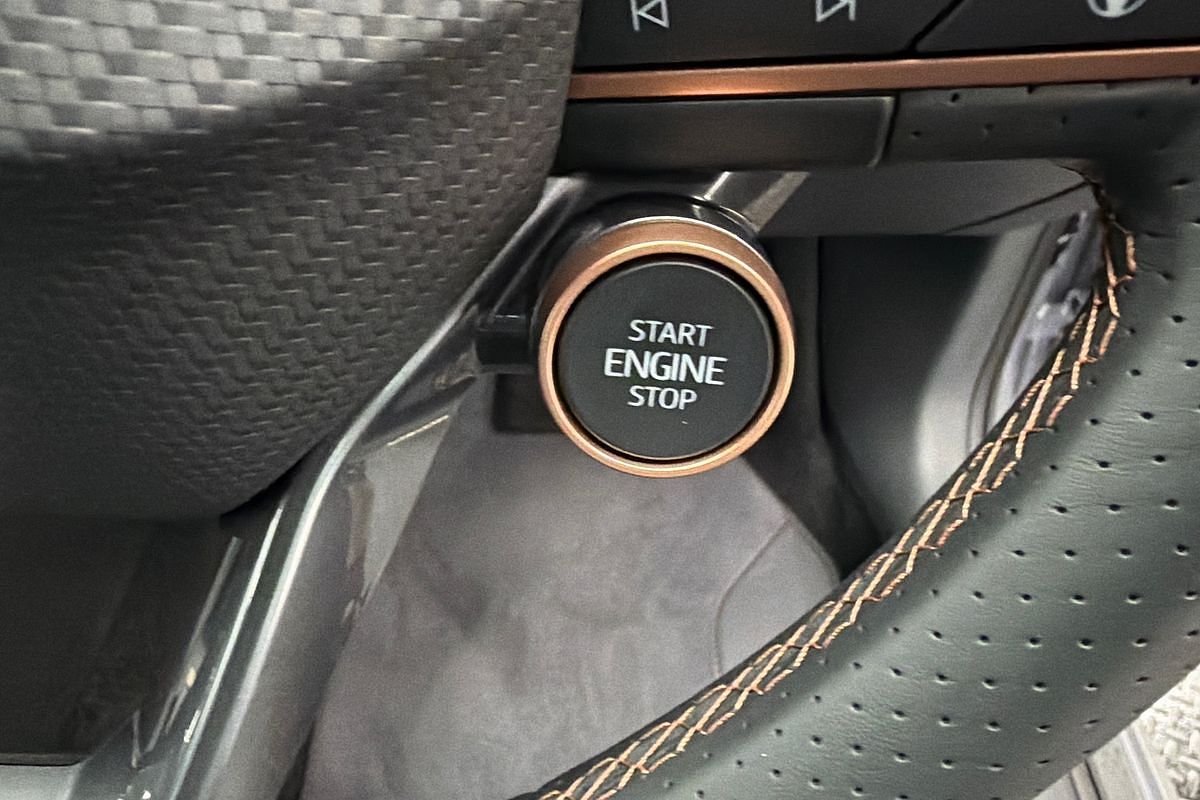 2025 CUPRA Leon VZx KL