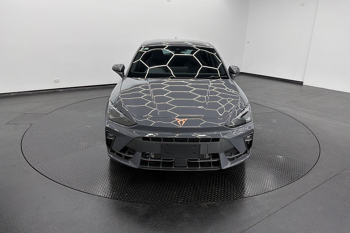 2025 CUPRA Leon VZx KL