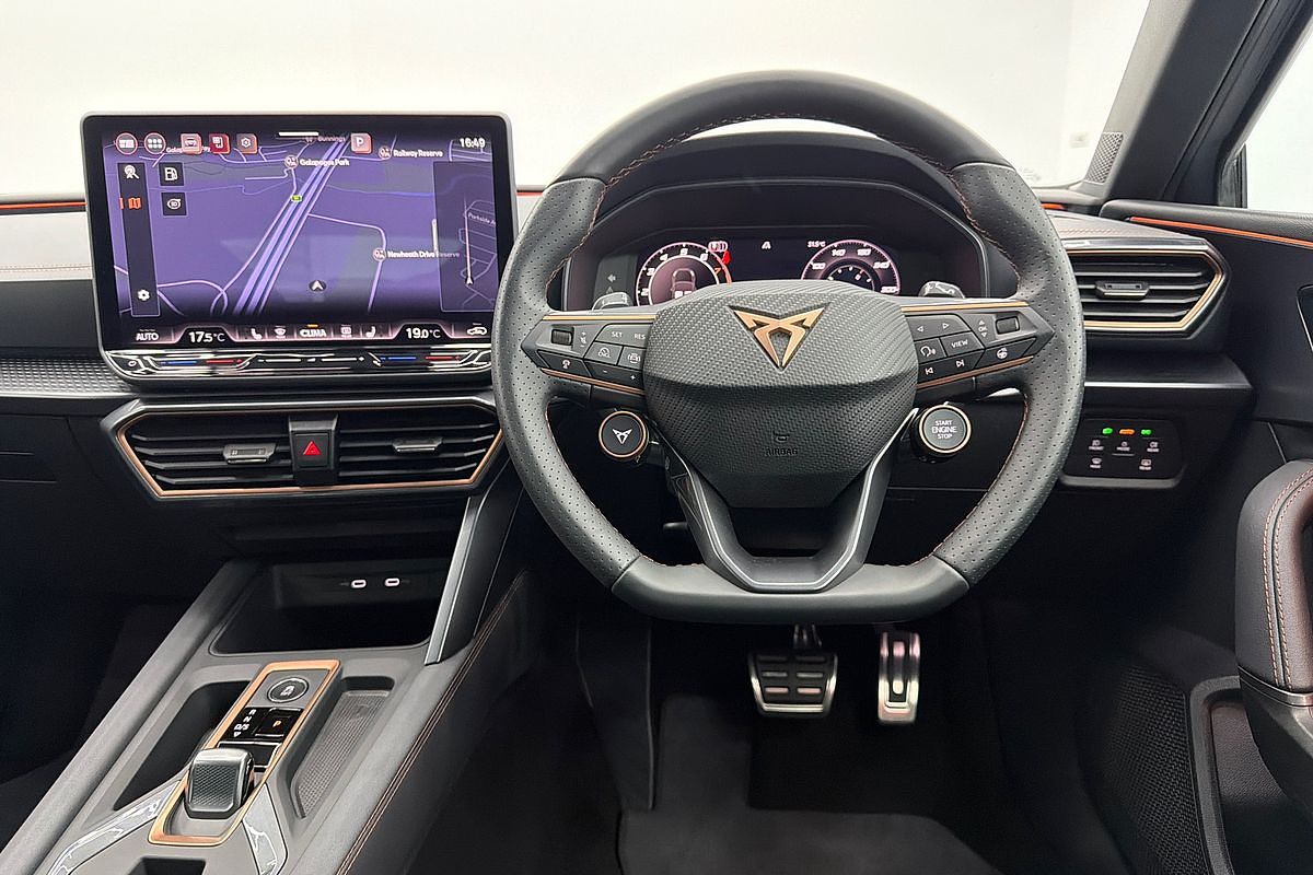 2025 CUPRA Leon VZx KL