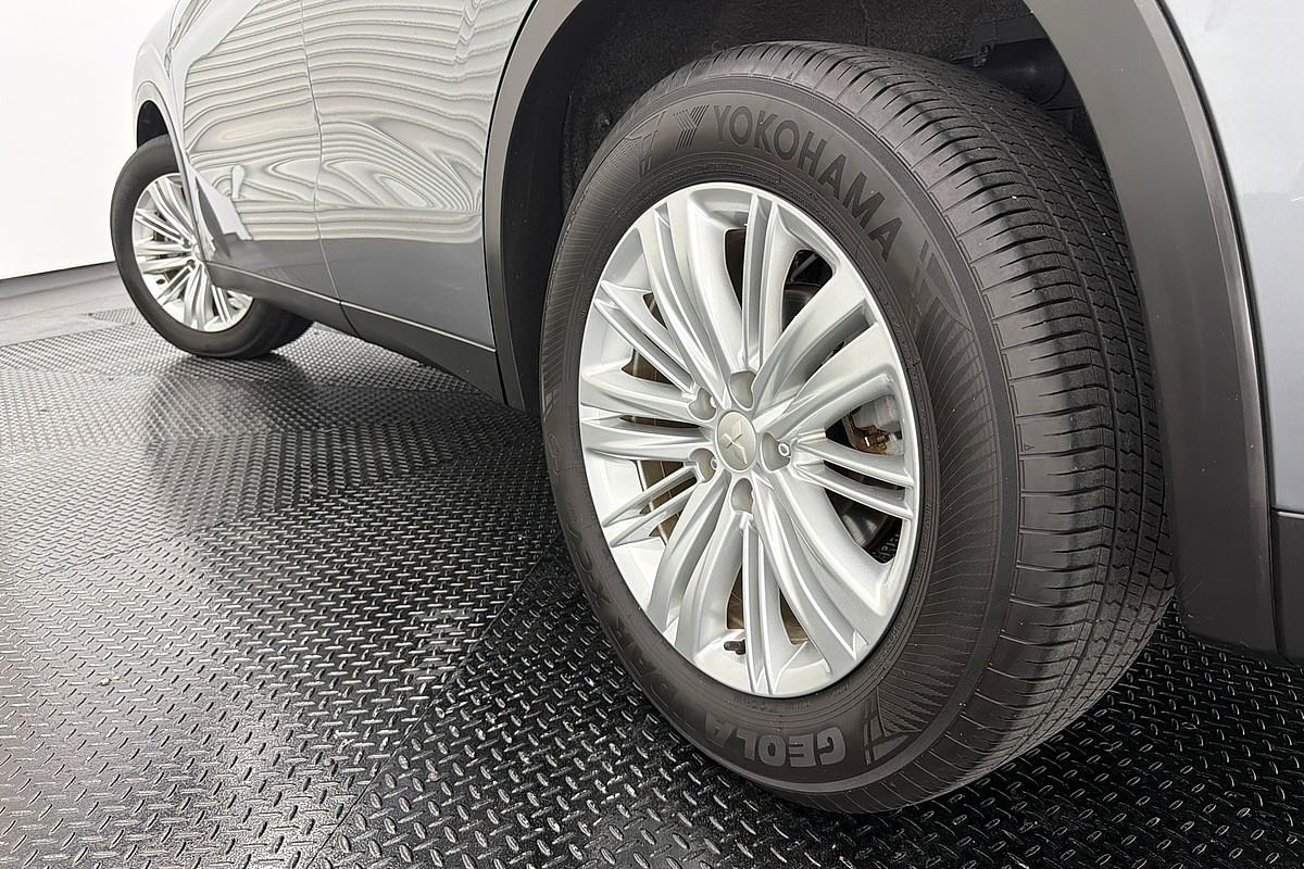 2022 Mitsubishi Outlander ES ZM