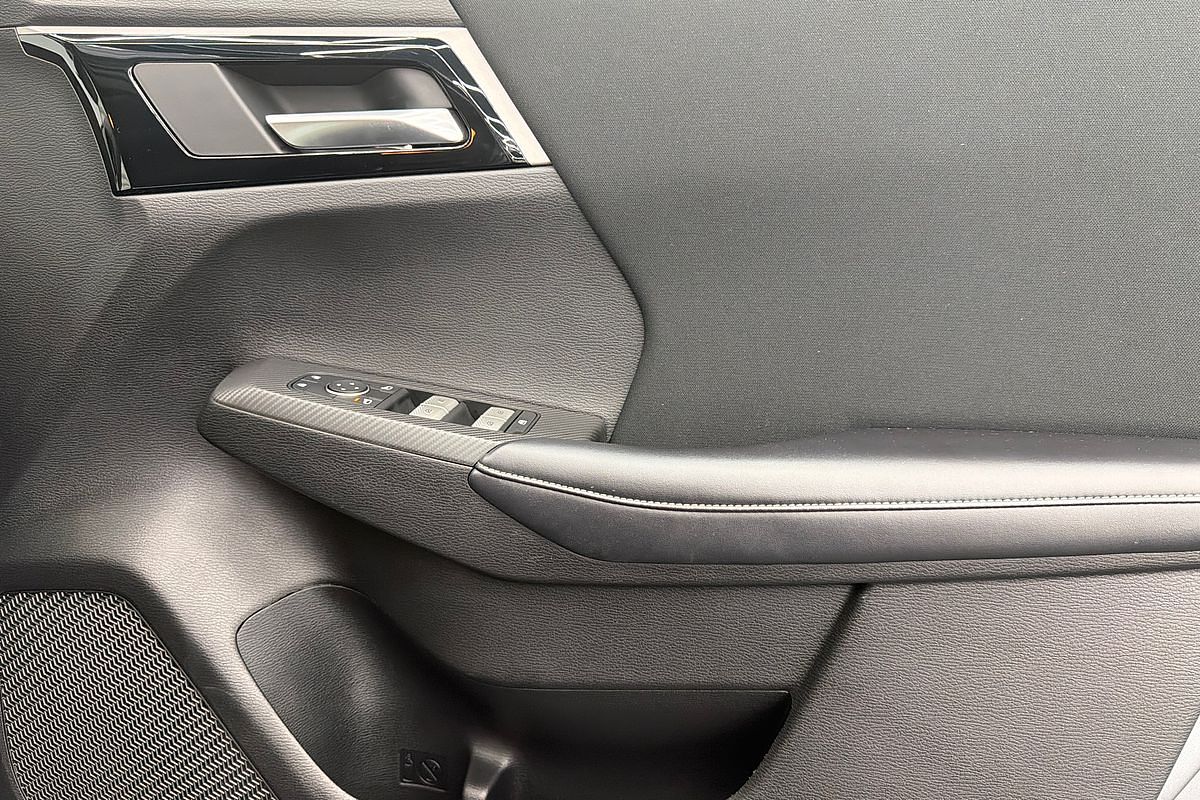 2022 Mitsubishi Outlander ES ZM