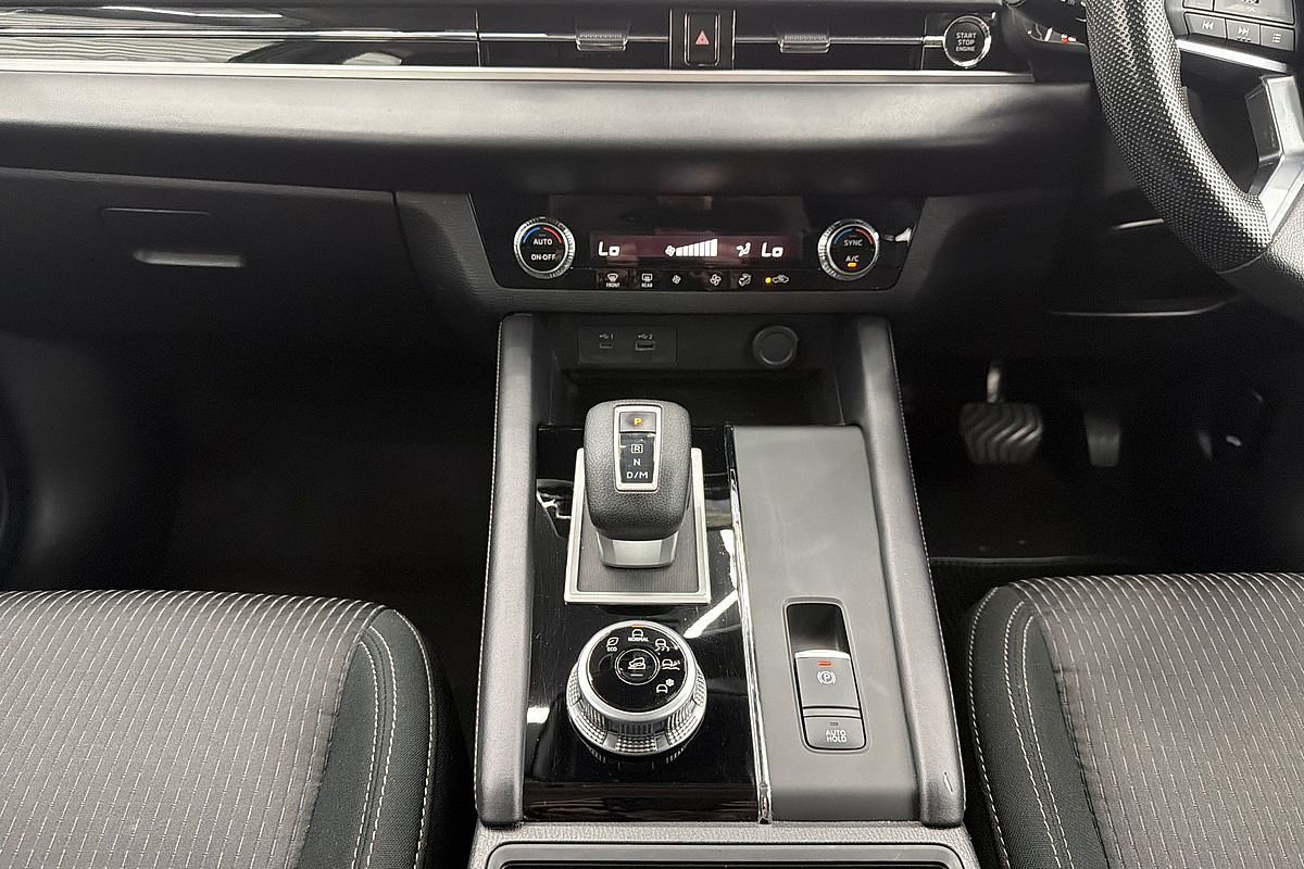 2022 Mitsubishi Outlander ES ZM